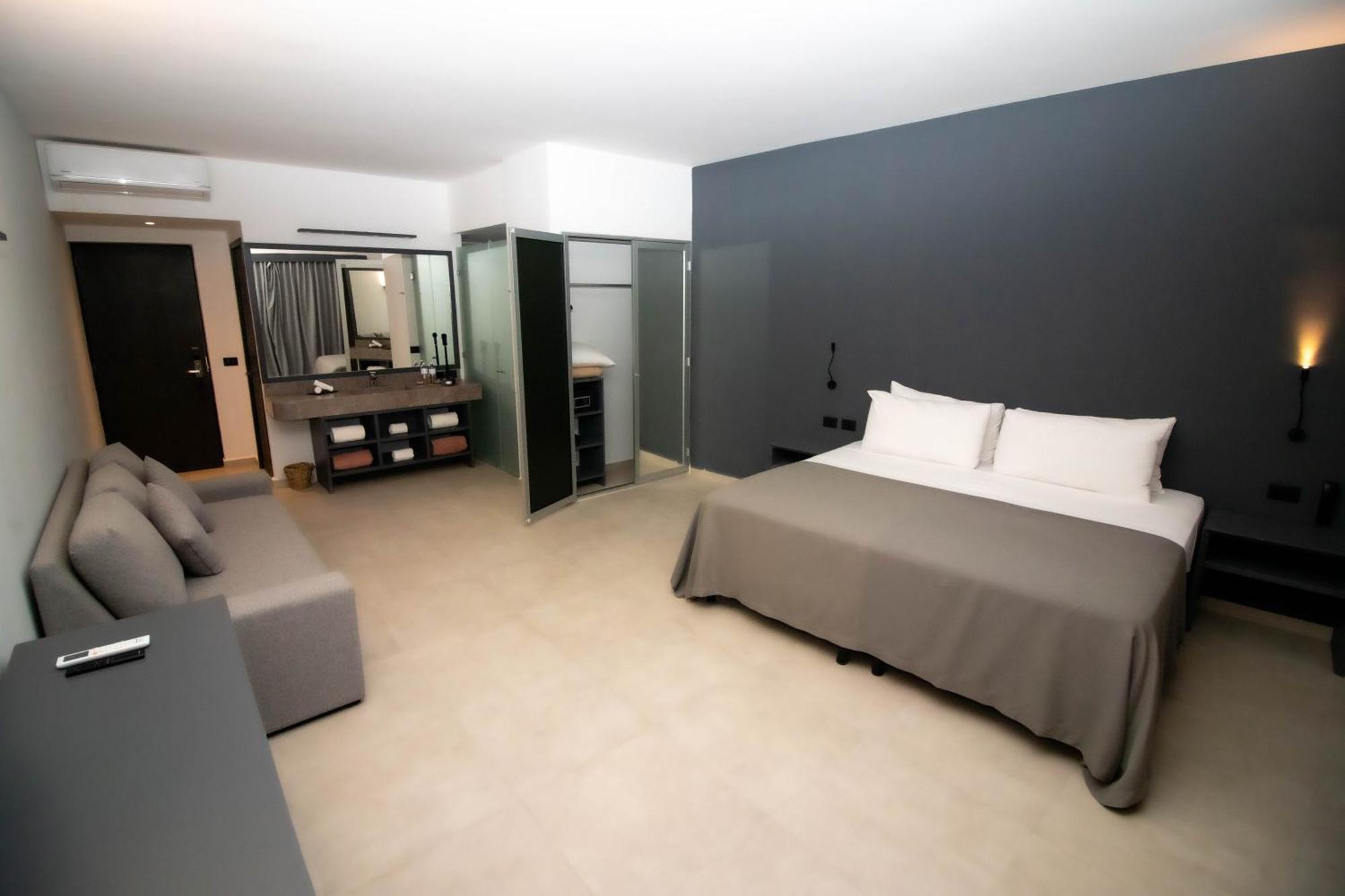 My Blue Hotel Holbox Exterior foto A room at the hotel