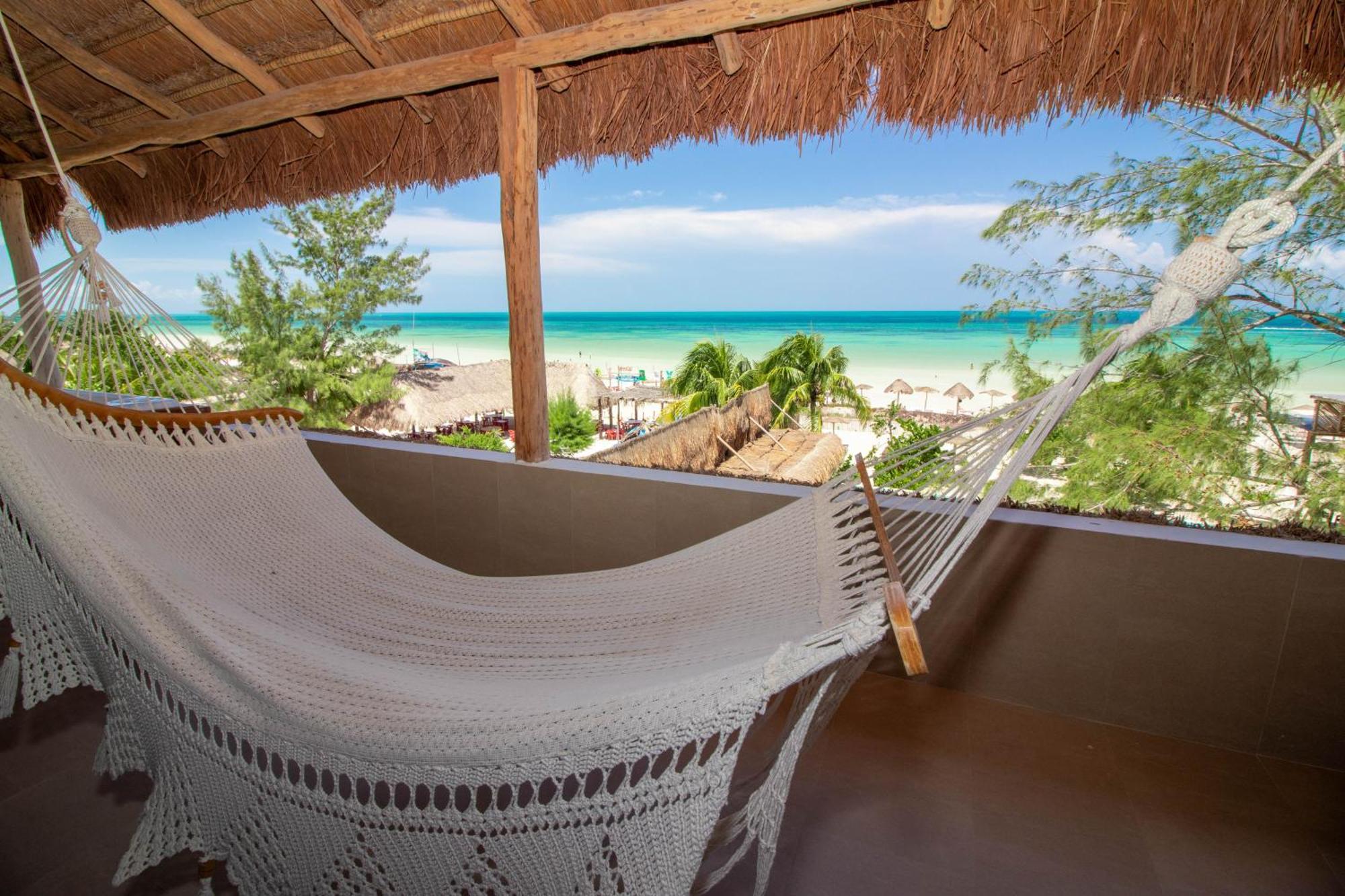 My Blue Hotel Holbox Exterior foto Hammock at the beach